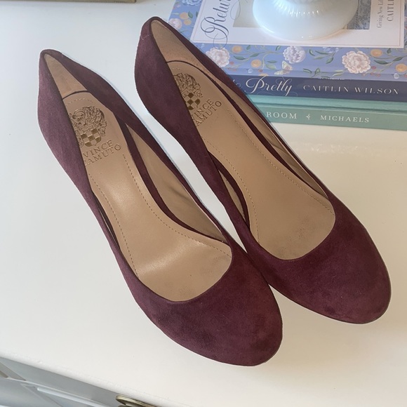 Vince Camuto Maroon Suede Heels Size 9 - Picture 6 of 10